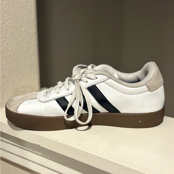 adidas VL Court 3.0 K 'White Black Gum' ID9062 Youth Size 5 - Picture 3 of 9